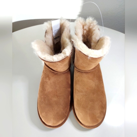 Kirkland Signature Chestnut Suede Short Shearling Boots - Picture 5 of 15